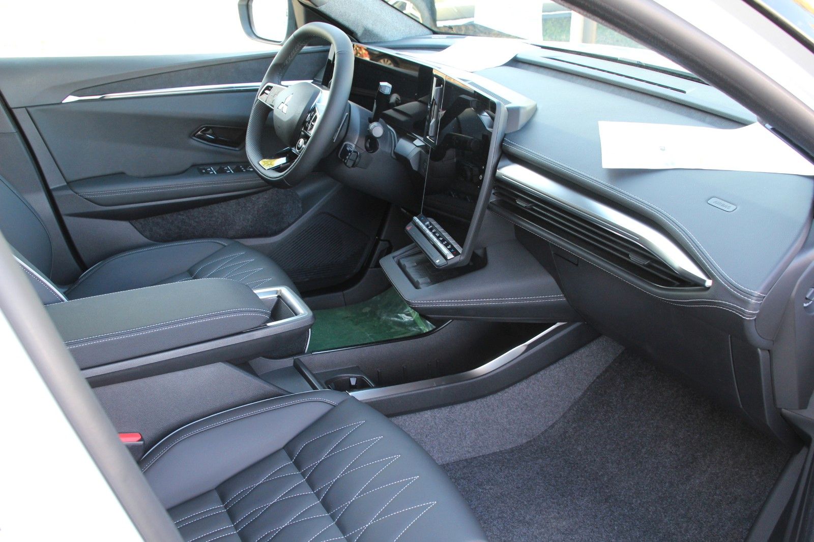 Fahrzeugabbildung Mitsubishi Eclipse Cross Diamant Top mit Luxury-Paket