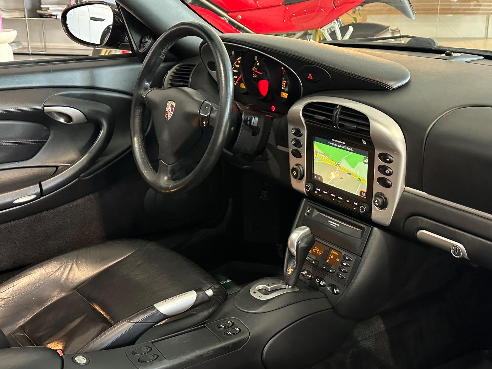 Porsche 911 Targa 996 | 320 ch | BVA | CarPlay | Cuir | Phares bi-xénon | Sièges chauffants | Toit panoramique