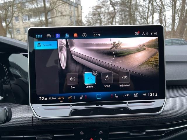 Volkswagen Golf Variant VIII R-Line 2.0TSI 4Motion AHK Blac