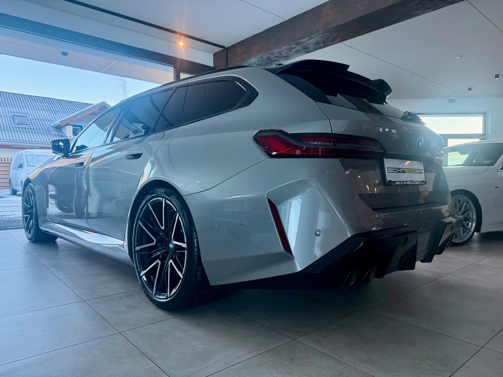 BMW M5 Touring INDIVIDUAL* VOLL imagem 3