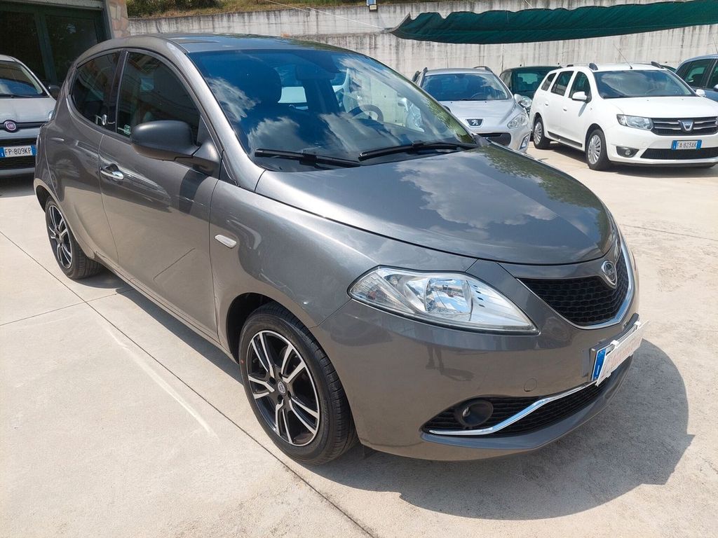 Image of Lancia Ypsilon