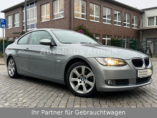 BMW 320i Coupé 2.HD Xenon Navi M-Lenkrad