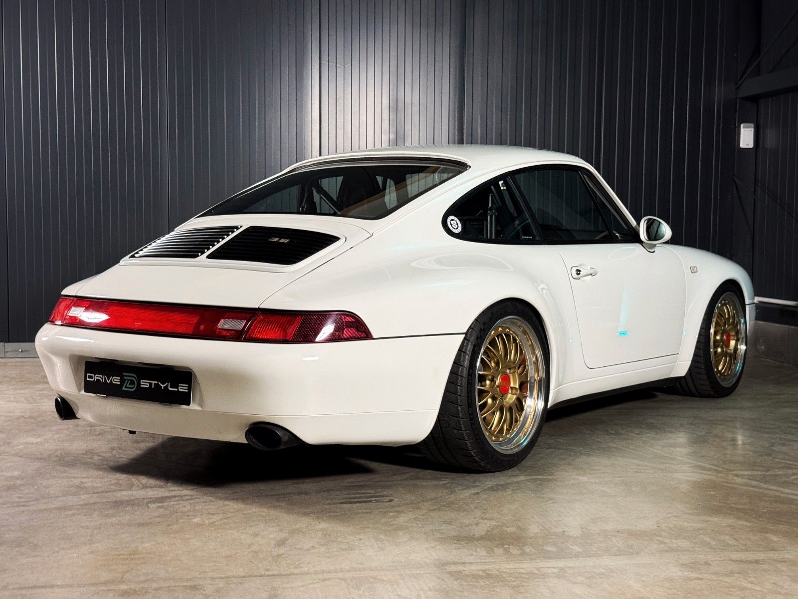Fahrzeugabbildung Porsche 993 RS Nachbau 3,8L + 325 PS + Komplett umbau