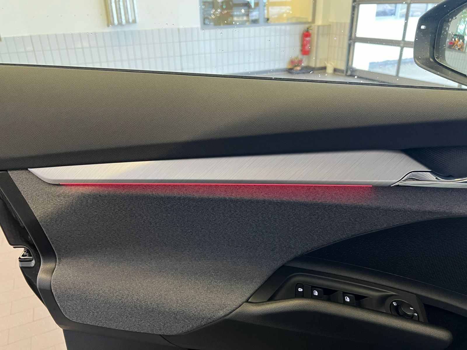 Fahrzeugabbildung SKODA Enyaq 85 *AHK, LED, ACC, 20"-LM*