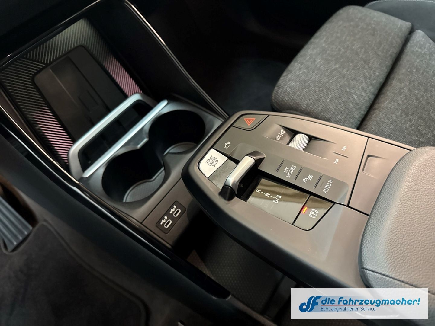 Fahrzeugabbildung BMW X1 20 d xDrive Park-Assistent Navi Digitales Coc