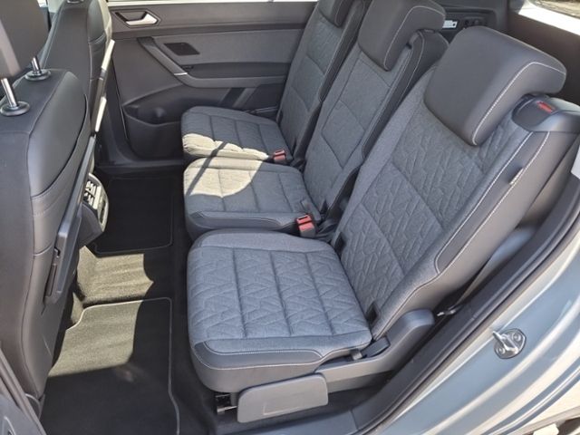 Fahrzeugabbildung Volkswagen Touran 2,0 TDI DSG MOVE EL.HECKKLAPPE 7 SITZER K