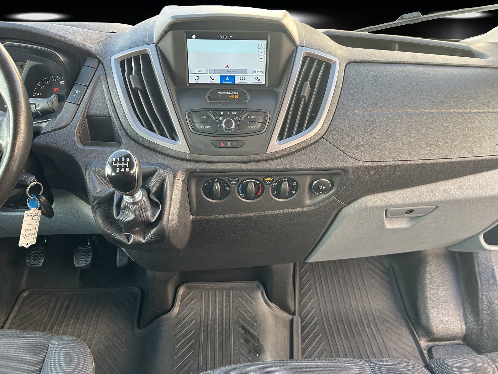 Fahrzeugabbildung Ford Transit FT 350 2.0 TDCi L3 FWD RAMPE/STANDHZG/