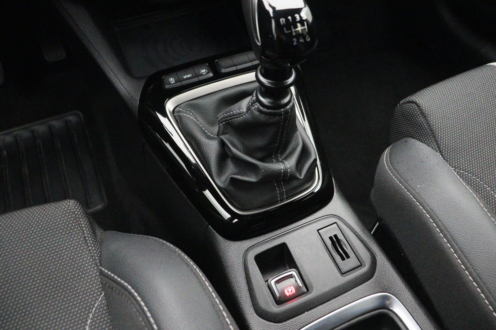 Fahrzeugabbildung Opel Corsa F 1.2 GS NAVI LED KAMERA