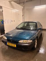 Ford Mondeo 2.0 16V Skylight Skylight - Ford Mondeo aus 1993