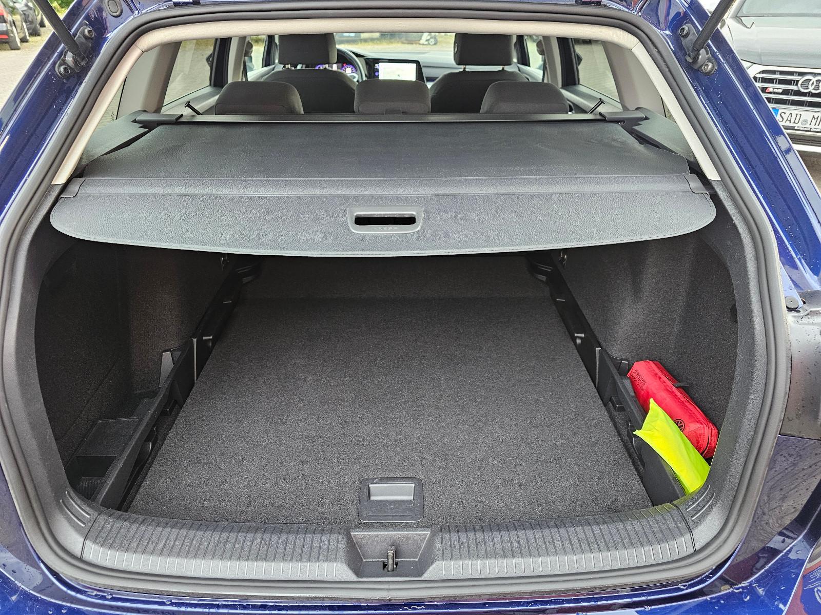 Volkswagen Golf VIII Variant Life Standheiz,MATRIX,Massage, миниатюра 19