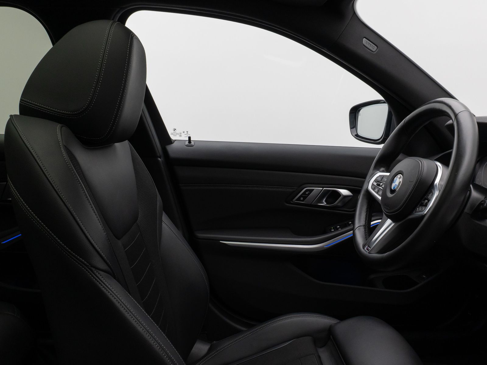 Fahrzeugabbildung BMW 320d xD Sport Line Panorama Laser Kamera HUD DAB