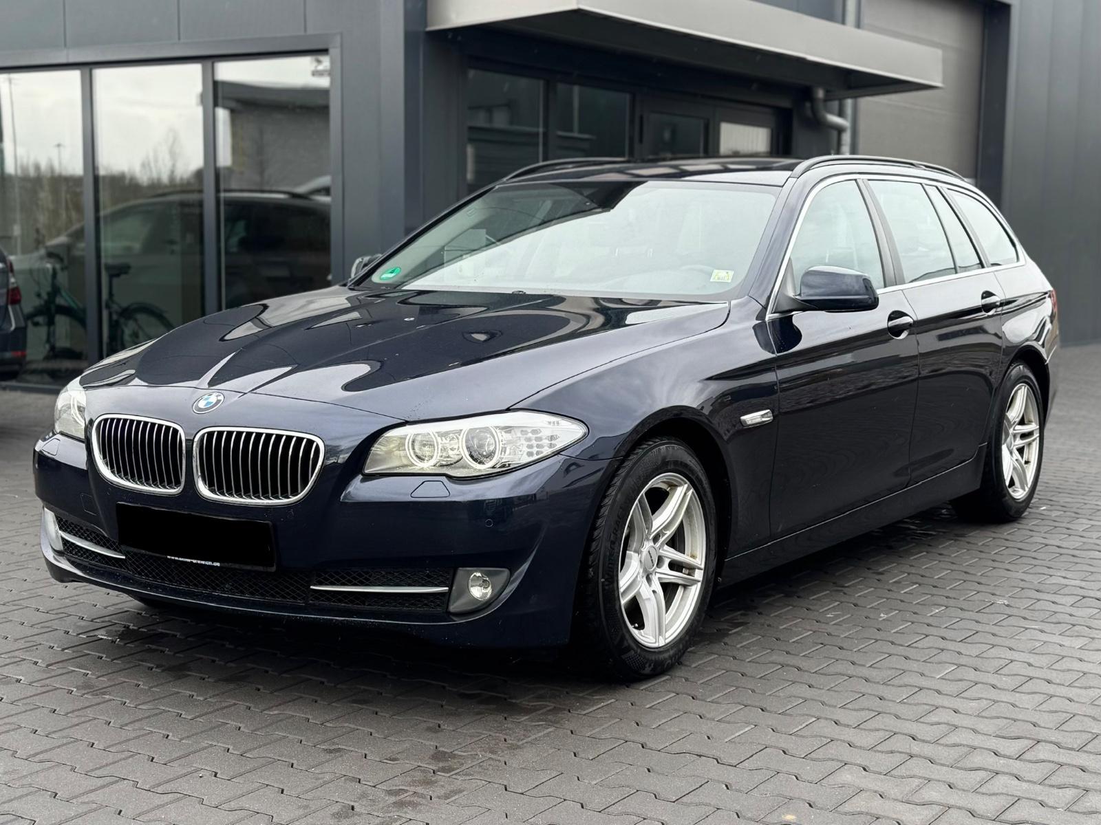 BMW 520d HEAD-UP/PANO/AHK/EHK/TÜV/BI-XEN+