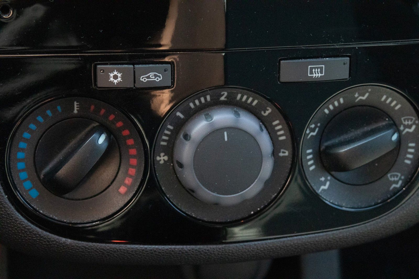 Fahrzeugabbildung Opel Corsa D Innovation "110 Jahre"Auto.*Klima*Sitzh.