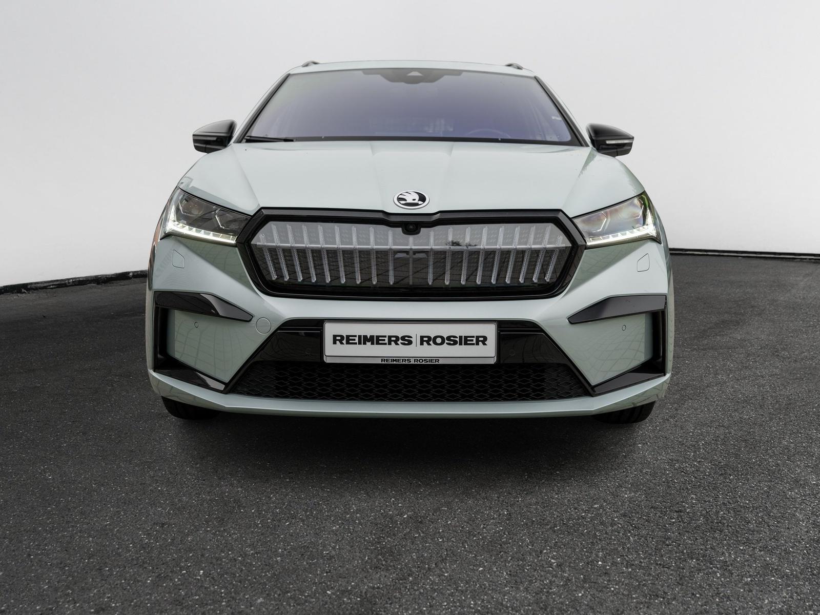 Skoda ENYAQ iV 80x DCC AHK Leder Navi W-Pumpe el.Heck