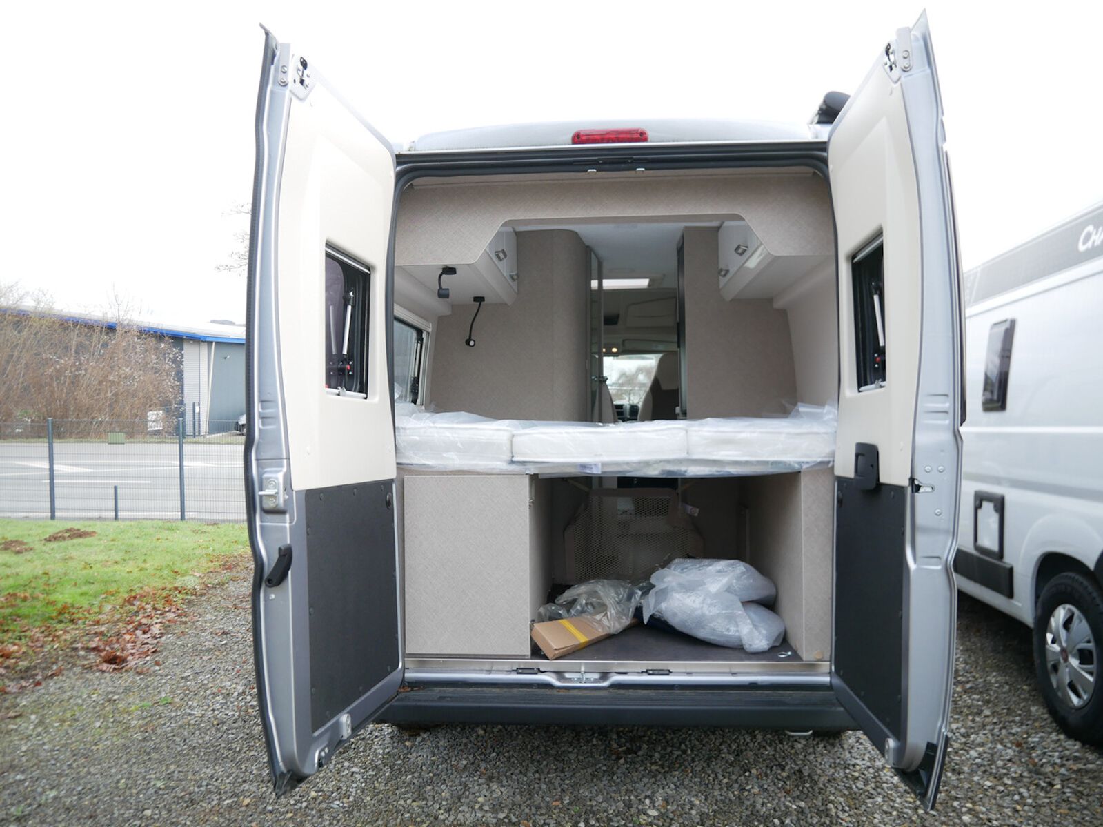 Fahrzeugabbildung Karmann Davis Lifestyle DA 590 LS 140 PS Markise