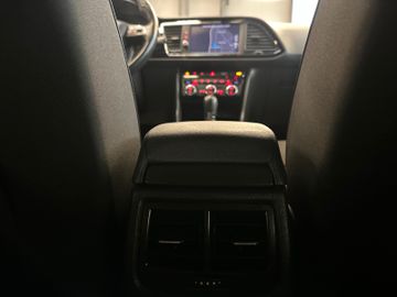 MYAUTOCENTER – Gebraucht- und Jahreswagen mit Werkstattservice in Pfaffenhofen Seat Leon ST *KEYLESS*2-ZONEN*CARPLAY*CAM*TEMPO*FR*