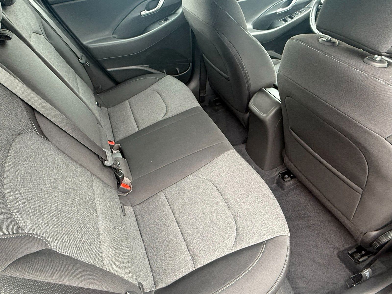 Fahrzeugabbildung Hyundai i30 Trend Mild-Hybrid,Navi,Sitzh.Kamera v+h