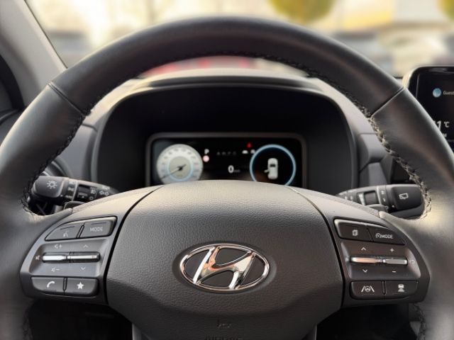 Fahrzeugabbildung Hyundai KONA Prime 4WD 1.6 T-GDI EU6d HUD Navi Leder Sou