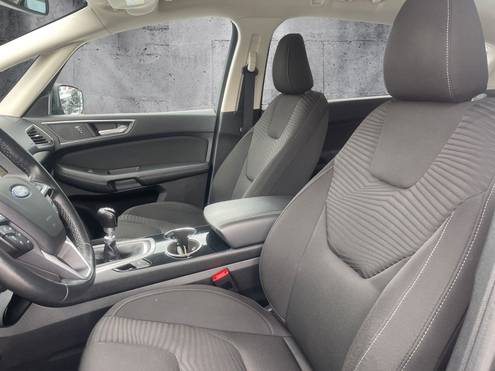 Fahrzeugabbildung Ford S-Max S-MAX Business