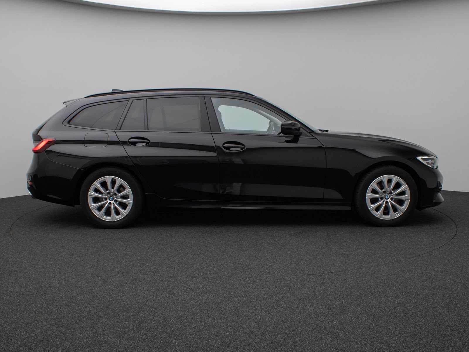 Fahrzeugabbildung BMW 320d DAB CockPitPr Lordos PDC Geschwindigkeitsre