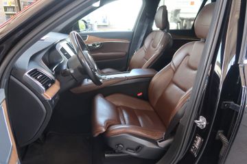 Volvo XC90 - 9
