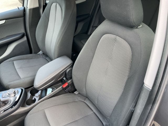 Fahrzeugabbildung BMW 218 Active Tourer Advantage Autom. Navigation. R