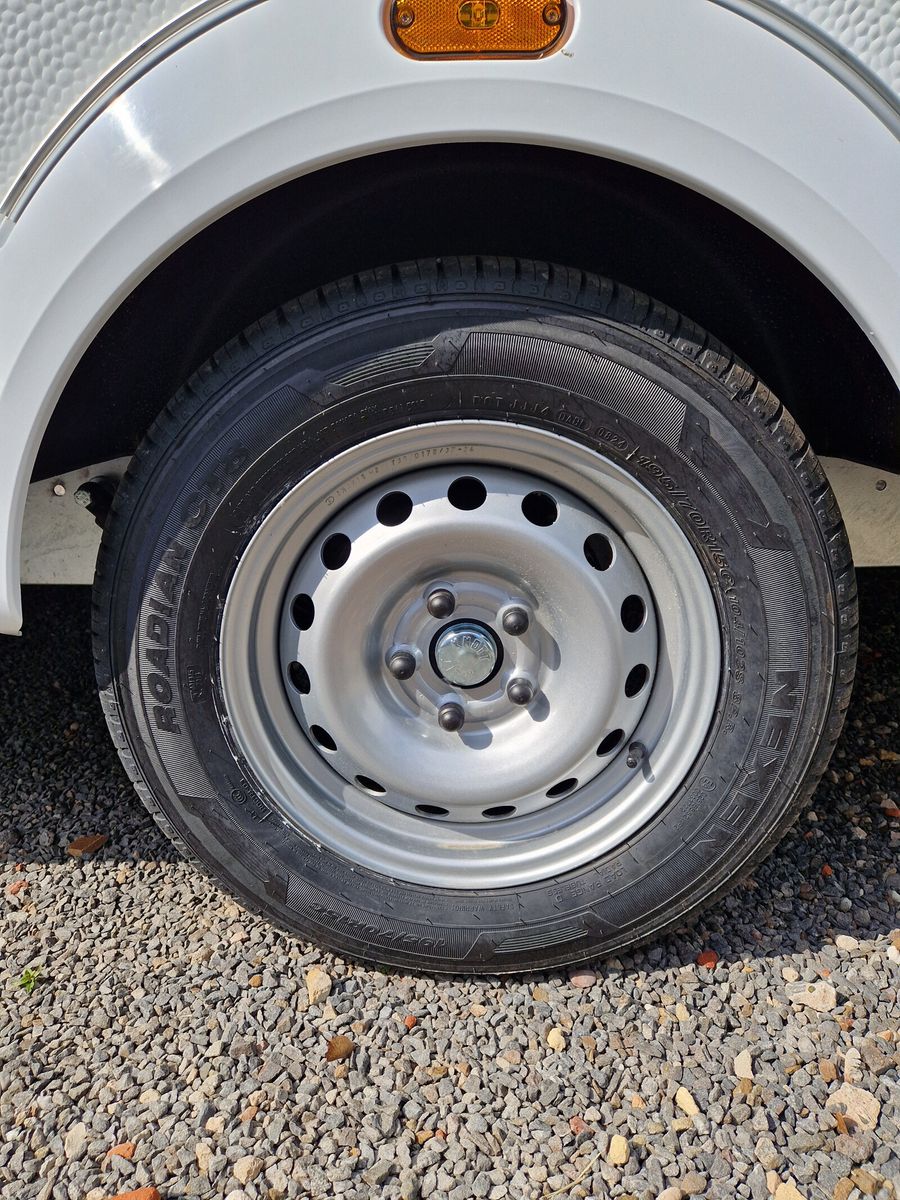 Fahrzeugabbildung Knaus Sport 500 KD 3-Etagenbett mit Garagenklappe