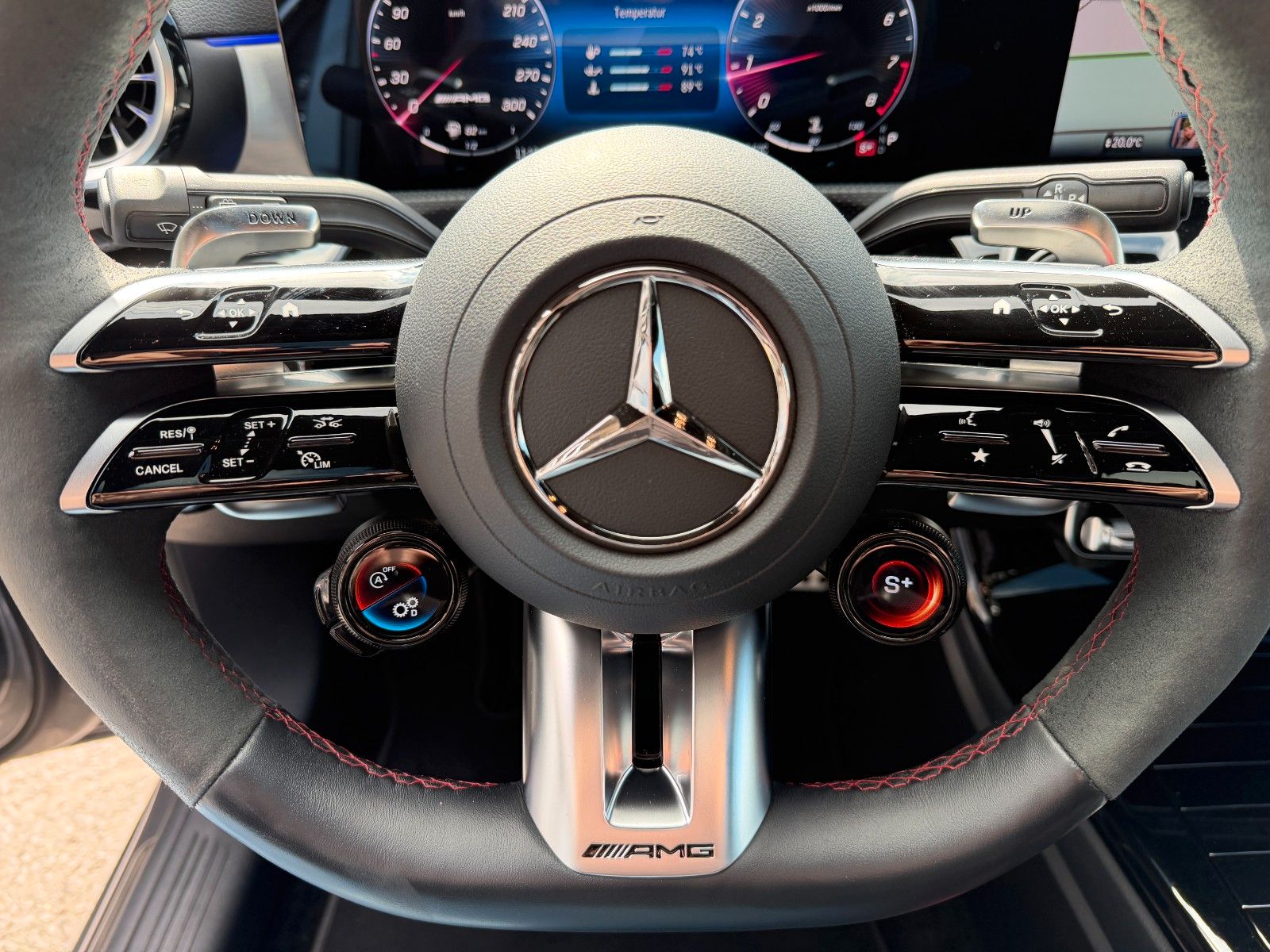 Fahrzeugabbildung Mercedes-Benz A 45 S AMG 4M AERO+PERFSITZE+BURM+PANO+360°+MBEA