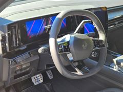 Fahrzeugabbildung Rafale 200 E-Tech Full Hybrid Esprit Alpine 1.2