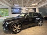 Mercedes-Benz GLC 220 d 4Matic*Automatik*Navi*LED*RFK*AHK 2,5t - Mercedes-Benz: Schwarz