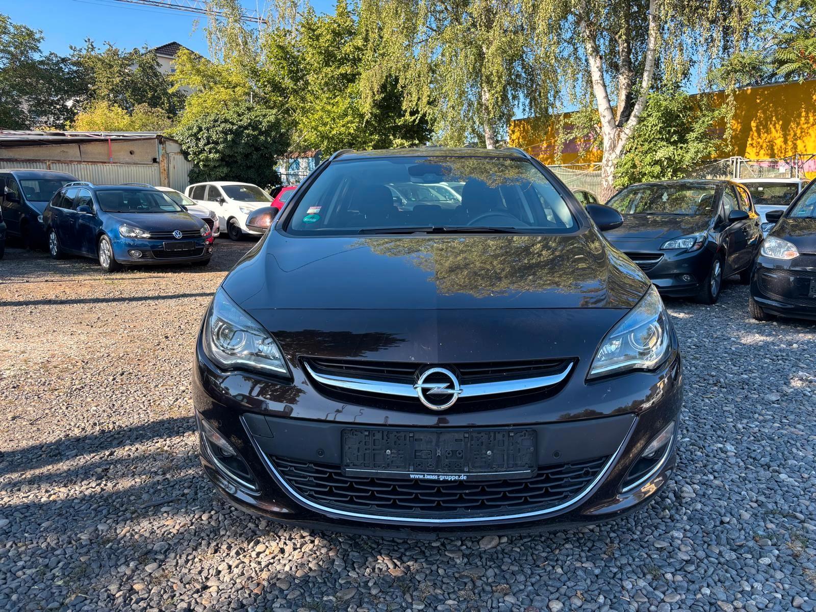 Opel Astra J Sports Tourer Exklusiv,EURO6