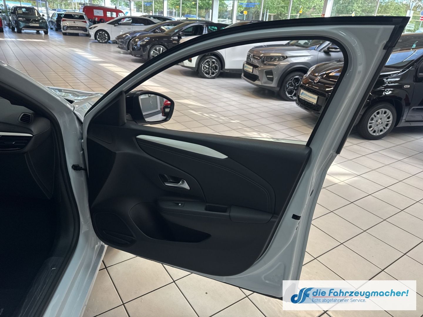 Fahrzeugabbildung Opel Corsa-e GS LED Apple CarPlay Android Auto Klimaa