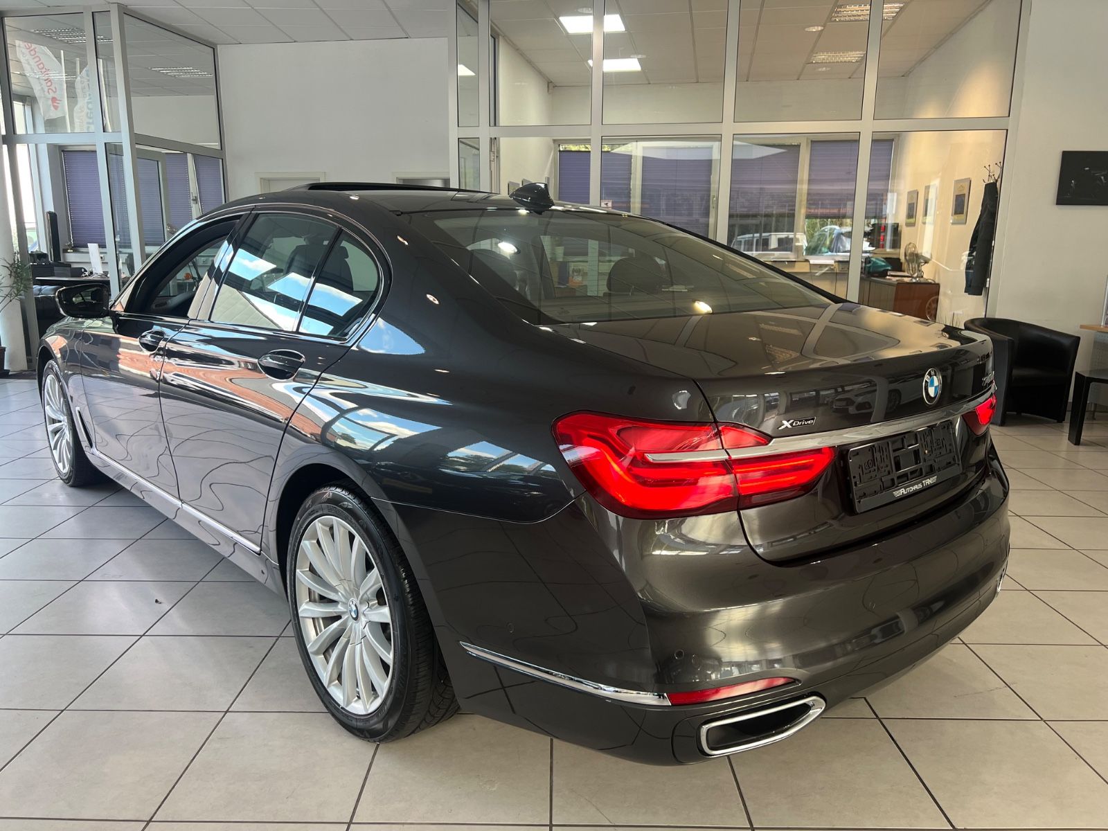 Fahrzeugabbildung BMW 740 d xDrive * SITZBELÜFTUNG*MASSAGE*360 KAMERA*