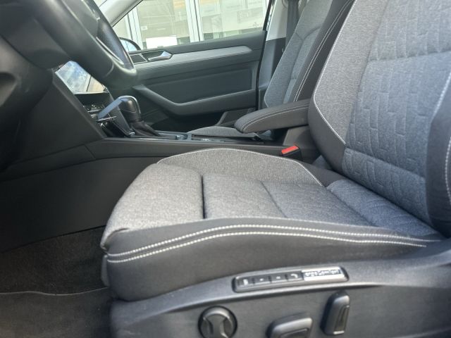 Passat Variant 2.0 TDI DSG Business NAVI-PRO R-L