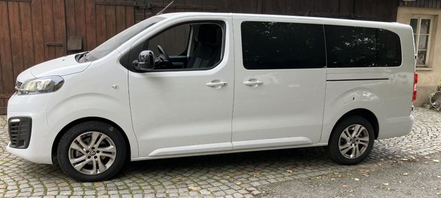 Opel Vivaro  Edition L 3 DoKa Klima AHK Standhzg