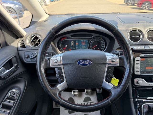Ford S-Max Titanium S