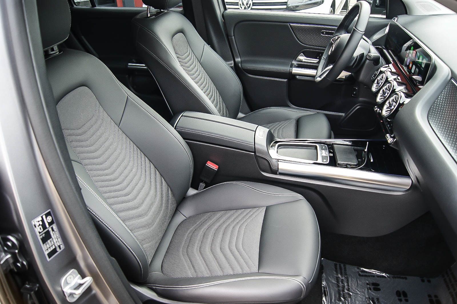 Fahrzeugabbildung Mercedes-Benz GLA 220 4-Matic Allrad Aut. MBUX KEYLESS 1.HAND