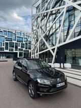 Volkswagen Vw Touareg 3.0 TDI Executive edition - Volkswagen Touareg: Executive Edition