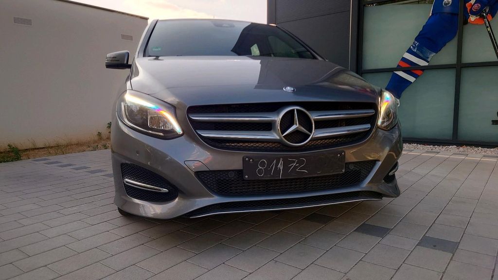 Image of Mercedes-Benz B 180