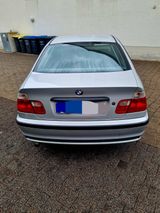 BMW 318i - - BMW 318 aus 2001: 318i