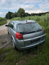 Opel Signum 2.2 Direct - Opel Signum mit Benzin-Antrieb: Kombi, Automatik, 2.2