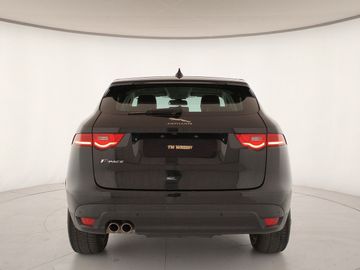Jaguar F-Pace - 5