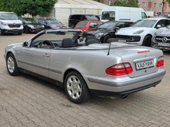 Fahrzeugabbildung CLK 200 Sport