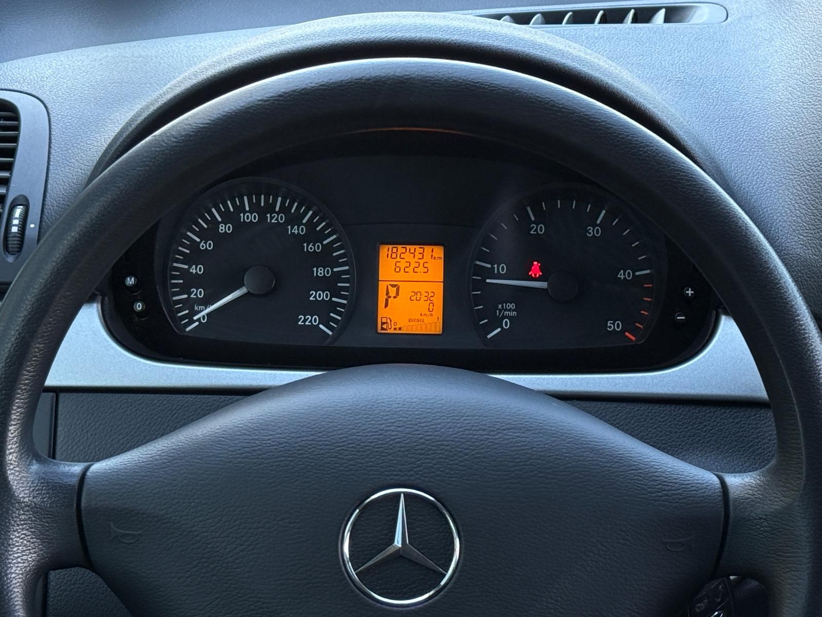 Mercedes-Benz Vito Kombi 113 CDI kompakt Klima 7 Sitzer