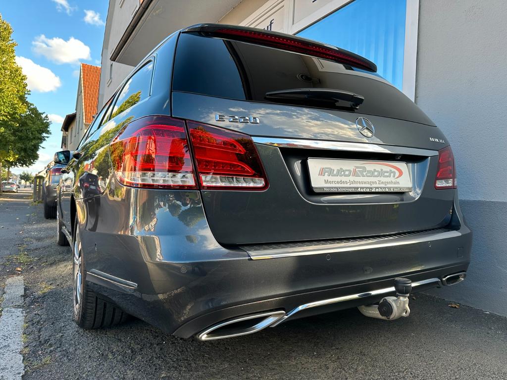 Mercedes-Benz E 220