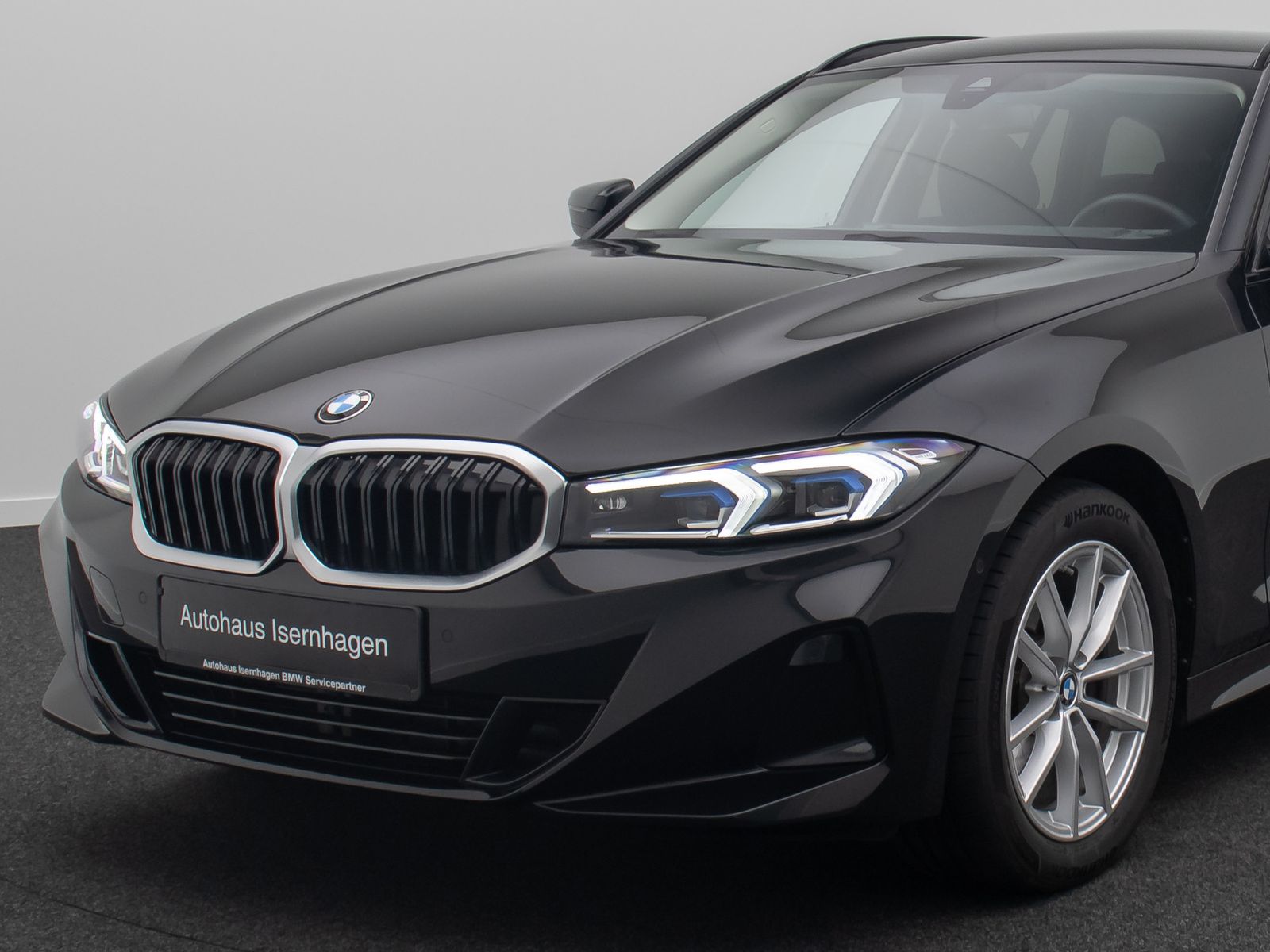 Fahrzeugabbildung BMW 320d HUD Sport Memory Kamera DAB Komfort DrivAss