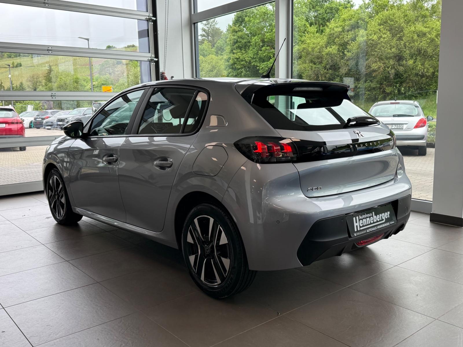 Peugeot 208 Active Pack 100 | LED Scheinwerfer | SHZ