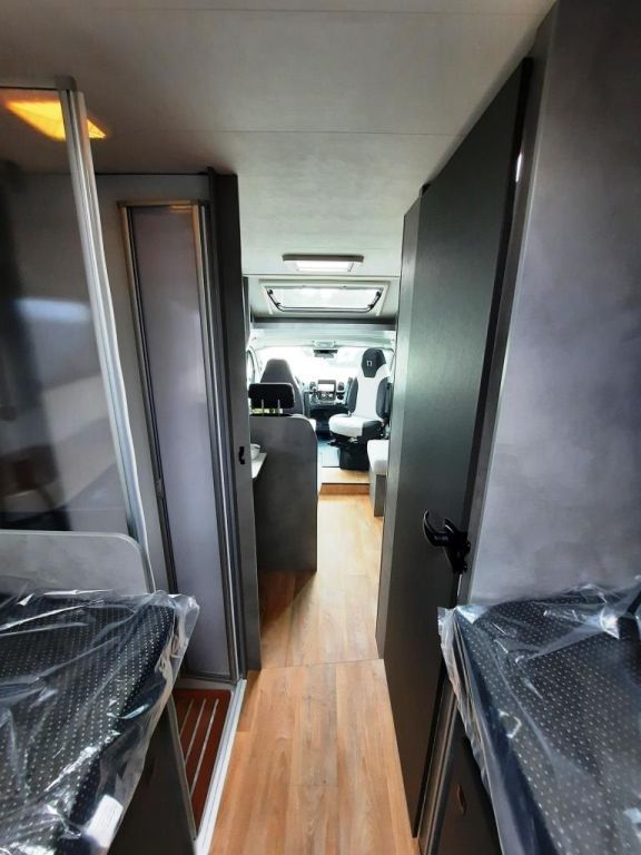 Fahrzeugabbildung Crosscamp EXPDN 7.4 E Verfüg./Sparen Sie 5.178,- €