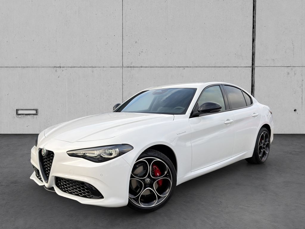 Alfa Romeo Giulia Veloce Q4 2.0 PDC+KAMERA+NAVI+CARPLAY+SHZ