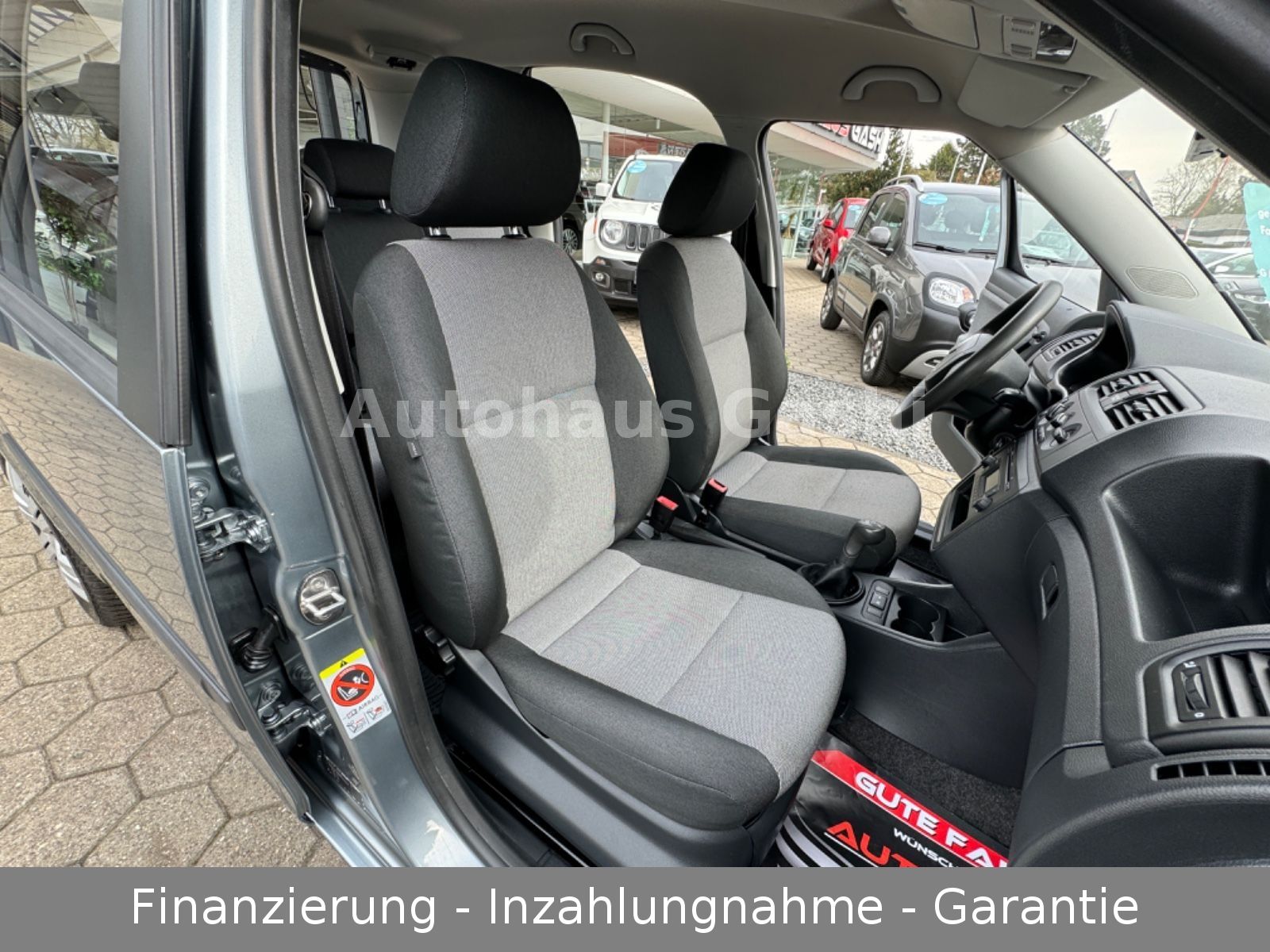 Fahrzeugabbildung SKODA Roomster Plus Edition*1.HD*Scheckheft*Klima*AHK